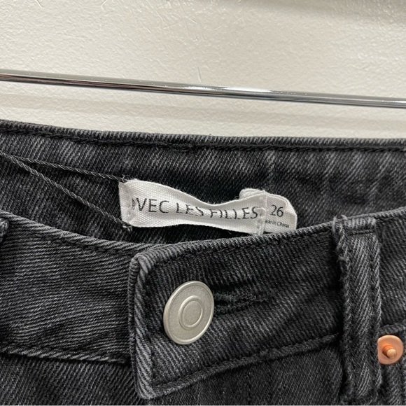 Aves Les Filles High Waist Blown Out Knee Jeans Black Size 26 Raw Hem - Picture 9 of 14